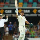Burns soaks in special ton on home turf