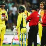 Marsh decision 'handled pretty poorly' - Smith