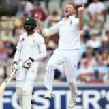 Old Trafford crowd savours Root and Woakes