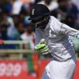 India strike late after Cook and Hameed show defiance