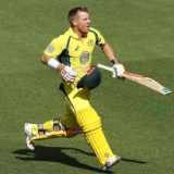 Warner 156 sets up Australia's 3-0 sweep