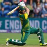 De Villiers steps down as ODI captain, available for Tests