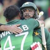 Imad Wasim and Wahab Riaz's heroics keep Pakistan alive