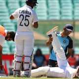 Bruised and abused, Indians make their own luck at the SCG