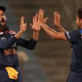 Bhuvneshwar's experience will be priceless, says Kohli