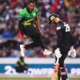 Jordan, Salt leave Sussex for Surrey, Lancs
