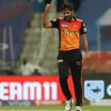 Bhuvneshwar ruins Royal Challengers' shot at a top-two spot