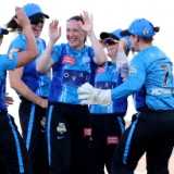 Darcie Brown to the fore as Adelaide Strikers storm into WBBL final
