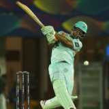 Lewis, de Kock help Super Giants hunt down 211 for first win