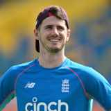 George Garton signs for Warwickshire after moving on from Sussex
