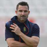 Dean Elgar shrugs off injury scare as Ryan Rickelton prepares to take his chance