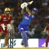 Mumbai Indians ease to 215 target courtesy Kishan-Suryakumar show