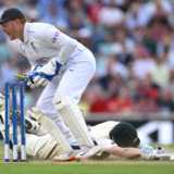 Broad: Umpire said Smith run-out 'would have been given' with zing bails
