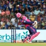 Dale Steyn and Harshal Patel: 'Let's see them pull the ball, not put their foot down and bully you down the ground'