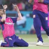Chahal becomes first bowler to to take 200 wickets in IPL
