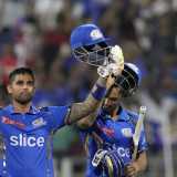 Suryakumar, Hardik, Chawla crush SRH to raise MI's hopes