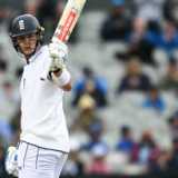 Jamie Smith stays in the moment to give England a glimpse into the future