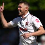Porter, Harmer raid Nottinghamshire before Hameed offers resistance 