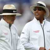 'That's playing cricket in England' - Duckett defends umpires' light call