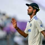Washington's day out in Pune - 61 balls, seven wickets