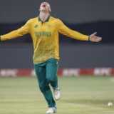 Linde, Brevis and debutant Hermann star as SA beat Zimbabwe in tri-series opener