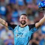 Matthew Short's 109 off 54 too hot for Brisbane Heat