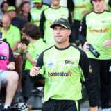 Warner 'still the best by a country mile' as he leads Thunder to final