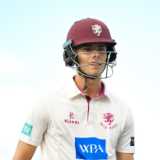 Allround Overton condemns Essex to ten-wicket thumping