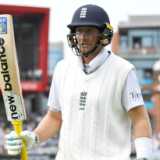 Record-breaker Root puts England in pole position