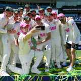 It's 4-1 to Australia after Carey and Green complete stuttering chase at SCG