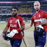 England outmuscle NZ and keep Pakistan alive