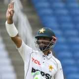 Masood bats in Pakistan's chase despite finger fracture