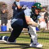 Lyon survives selection call as Renshaw locked in to open