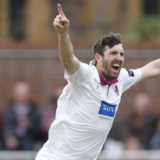 Somerset take control after running through Leicestershire