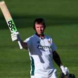Injured McDermott returns to rescue Tasmania after Hoekstra surges