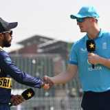 England drop Rashid for Dawson; Sri Lanka opt to field