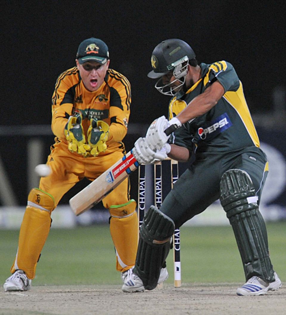 Kamran Akmal plays the cut