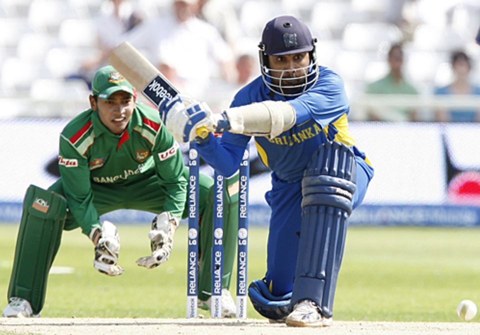 Mahela Jayawardene gears up for the sweep