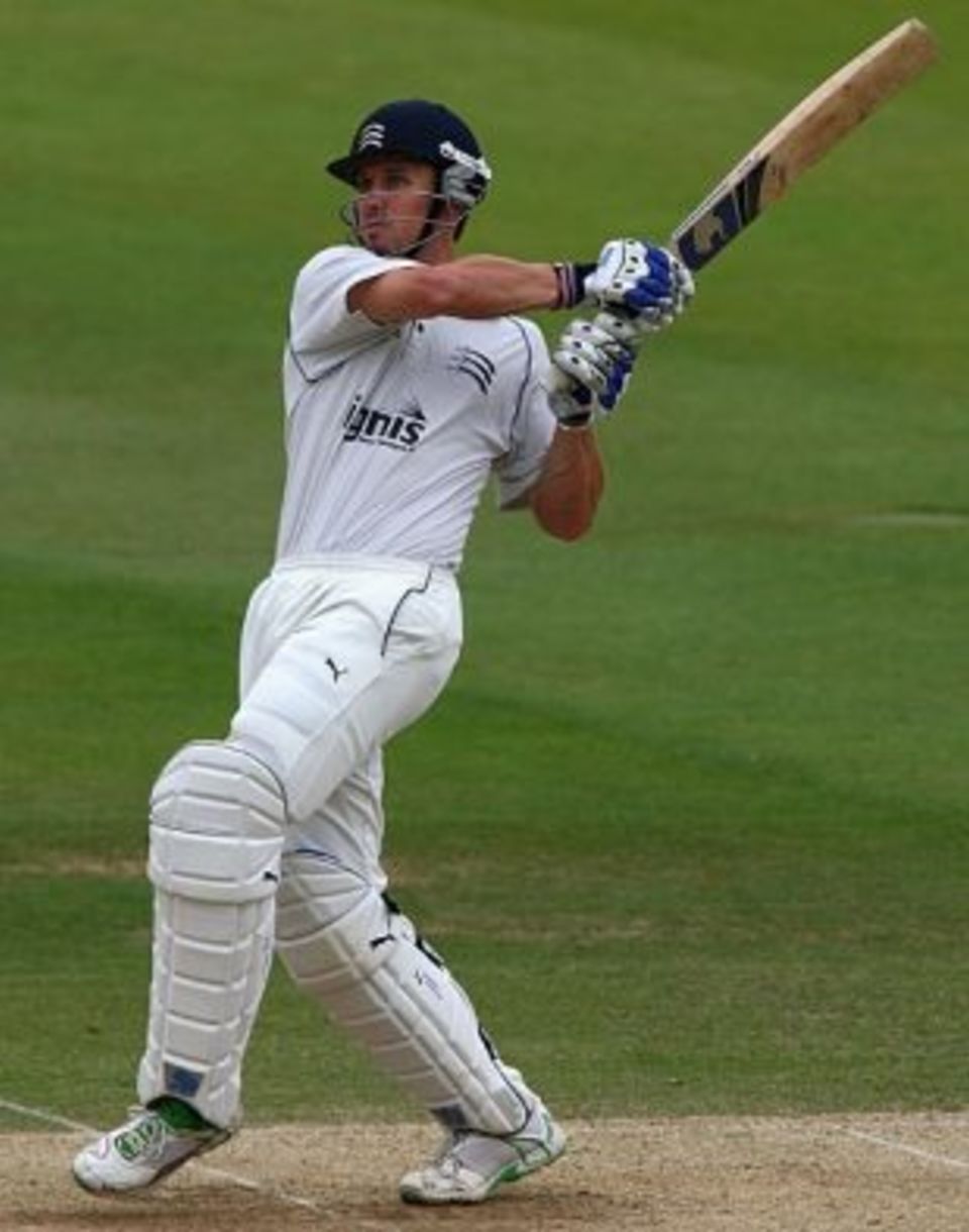 Nick Compton followed up his match-winning 74 for Mashonaland Eagles in the Stanbic Bank 20 final with a match-saving century against Southern Rocks in Harare