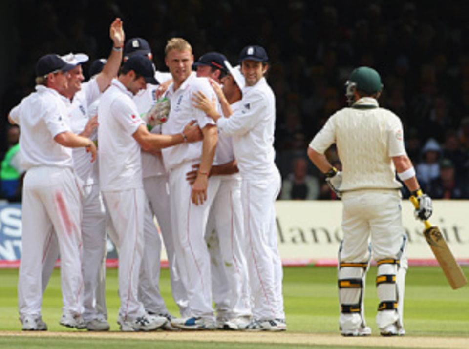 Phillip Hughes was going to walk off after Andrew Strauss's catch before Ricky Ponting told him to stay there