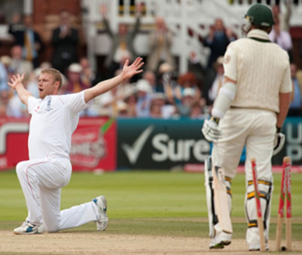 Flintoff soaks in his last Kodak moment in Tests