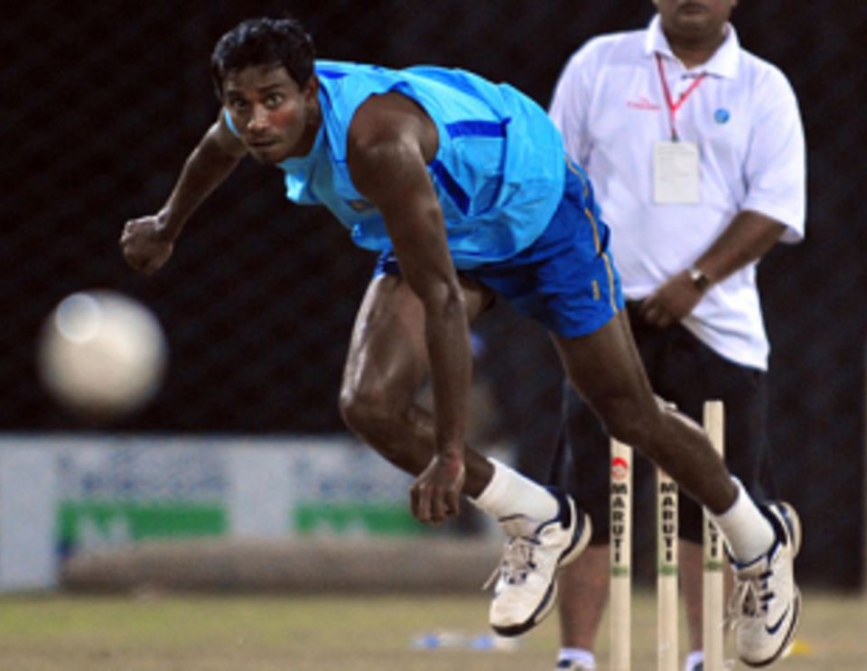 Thilan Thushara will be Murali's replacement