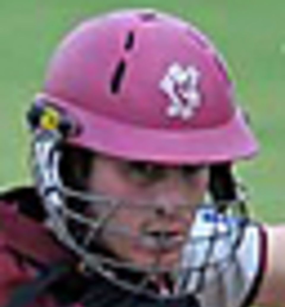 Craig Kieswetter led Somerset's chase with 81