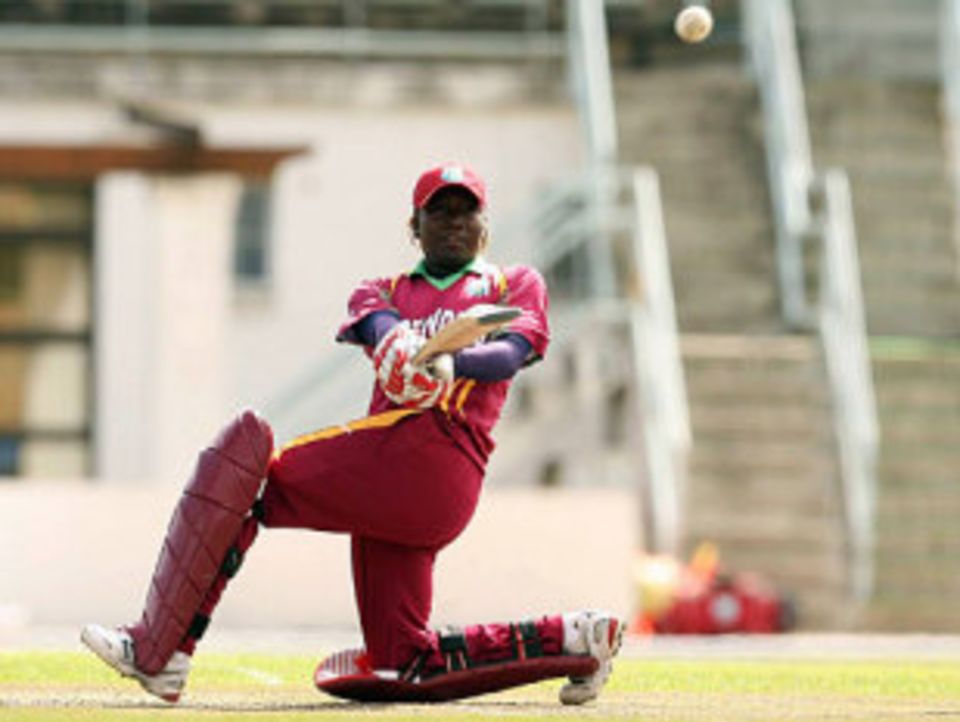 Stafanie Taylor made an unbeaten 85 and claimed two wickets