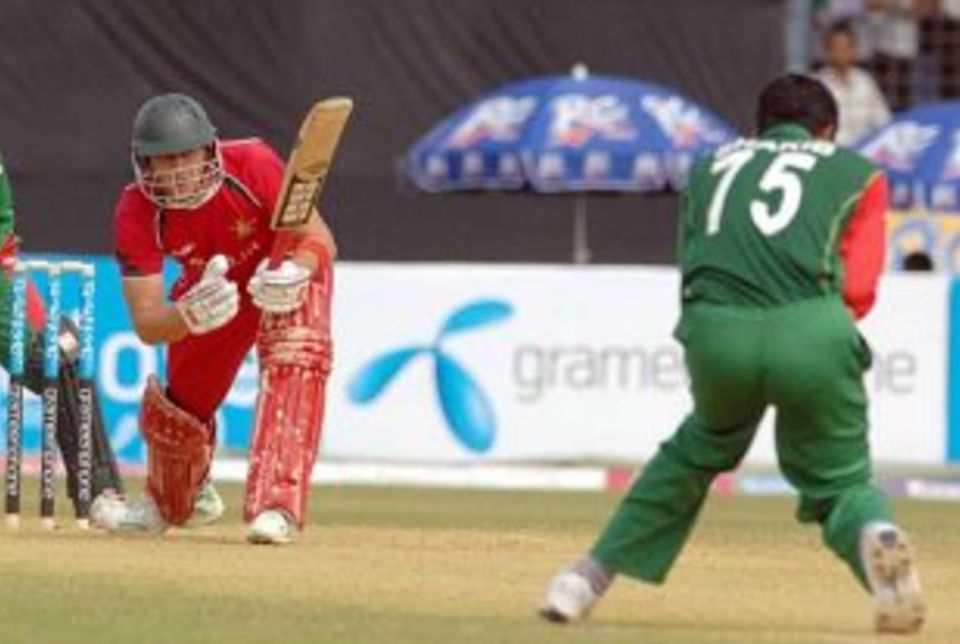 Kyle Jarvis falls during another embarrassing Zimbabwe batting collapse