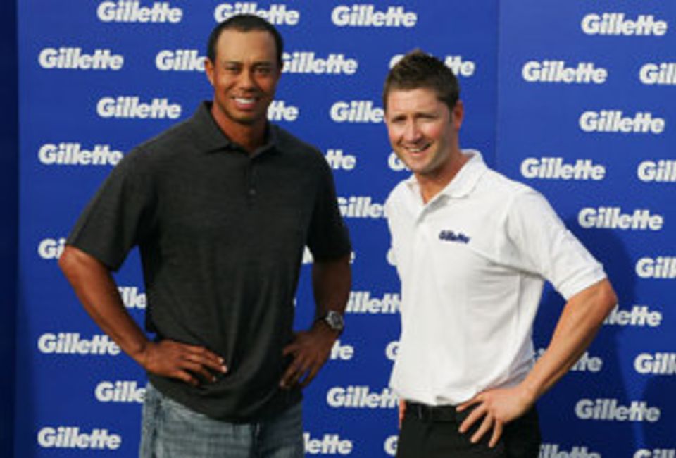 Michael Clarke, who was with Tiger Woods in Melbourne on Wednesday, is close to returning to on-field action