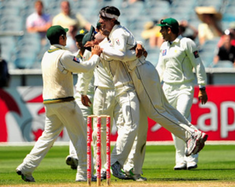 Pakistan's star from the MCG will not play at the SCG