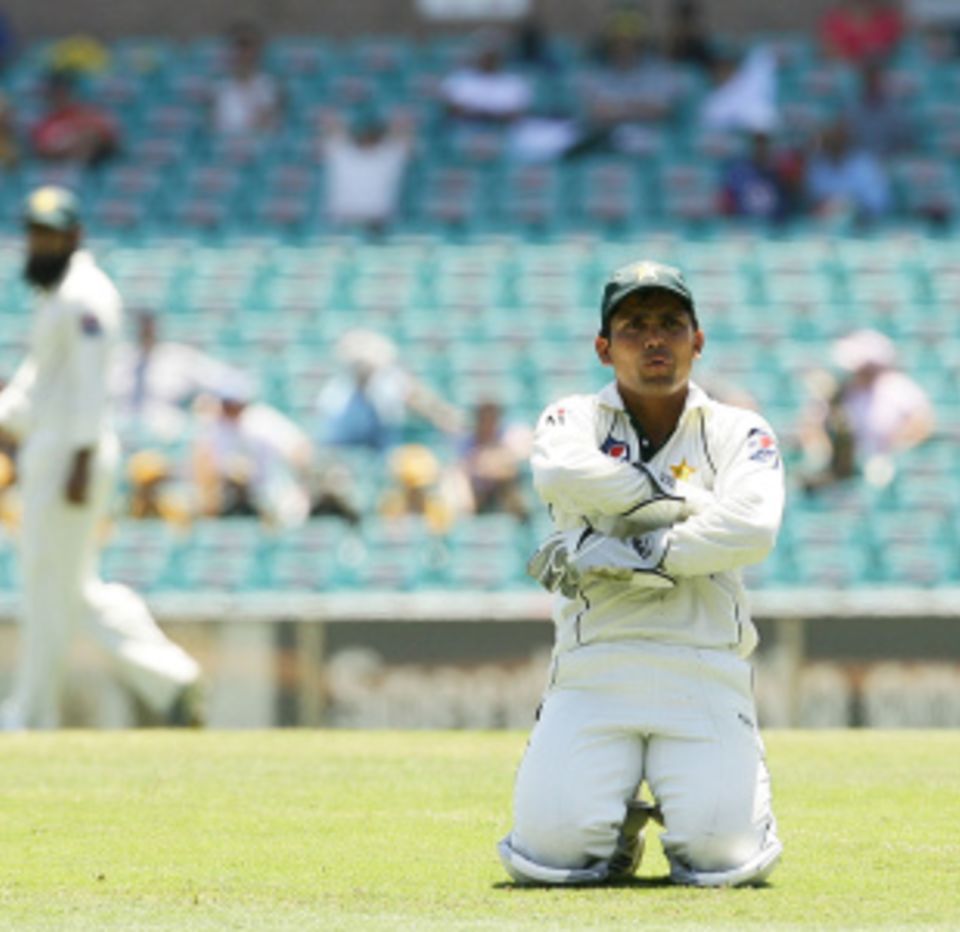 Kamran Akmal: "It's tough, cricket in Australia, it's hard work and you are thoroughly tested in every aspect of your game"
