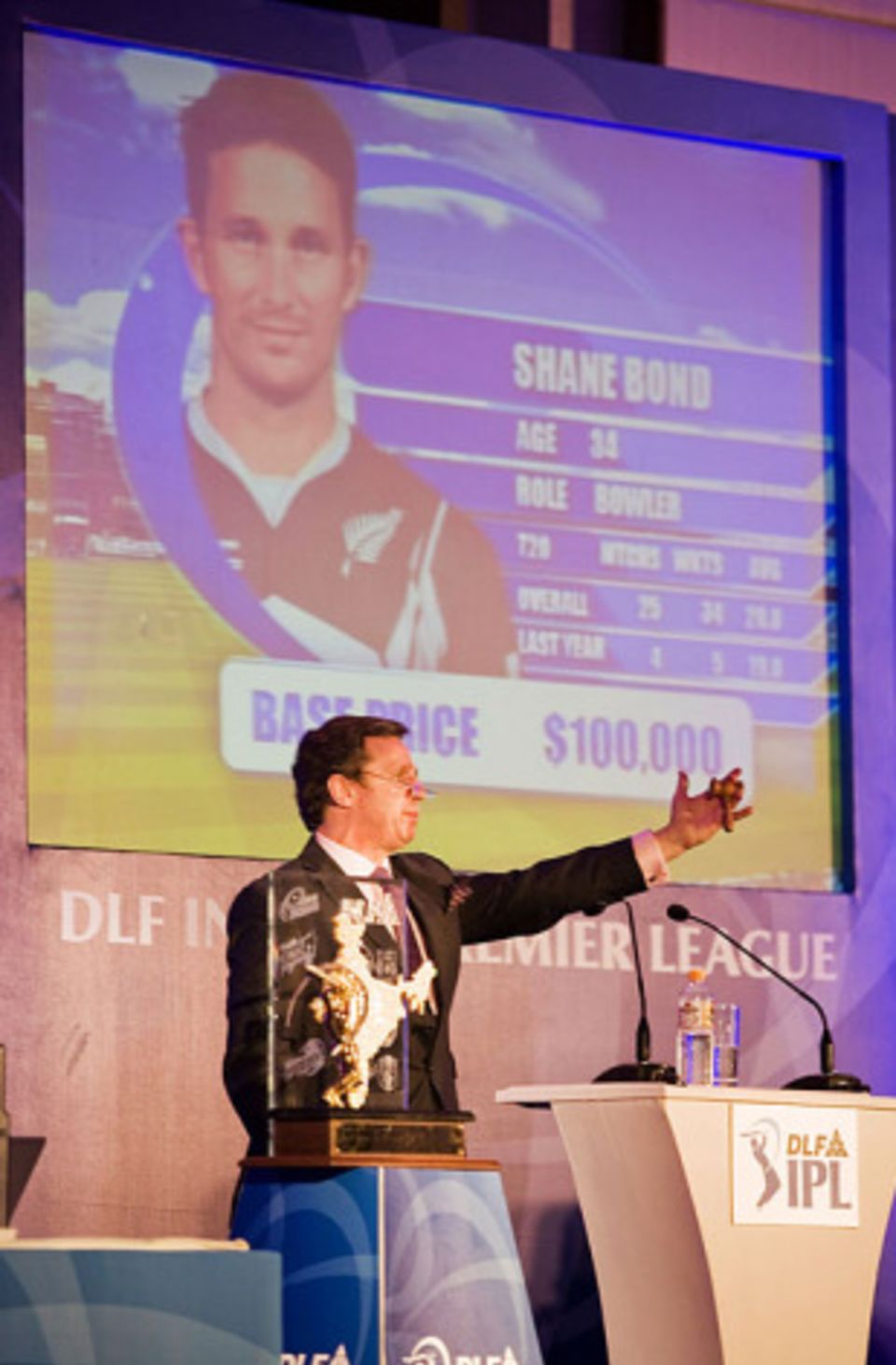 Shane Bond's sale was the IPL auction's second tie-breaker