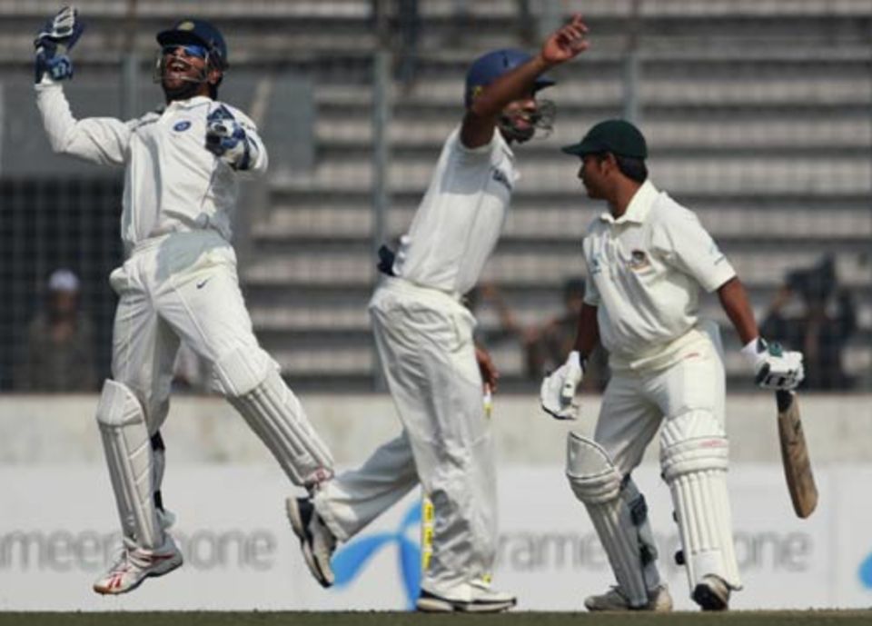 MS Dhoni jumps for joy after getting rid of Mohammad Ashraful